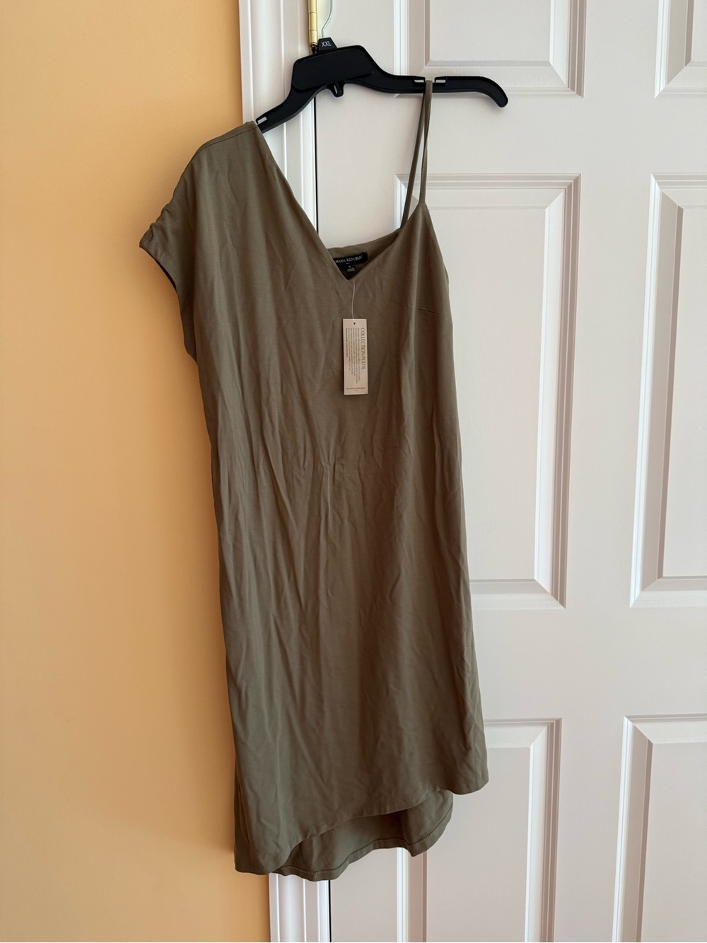 NWT Banana Republic Asymmetrical Dress – small (p)